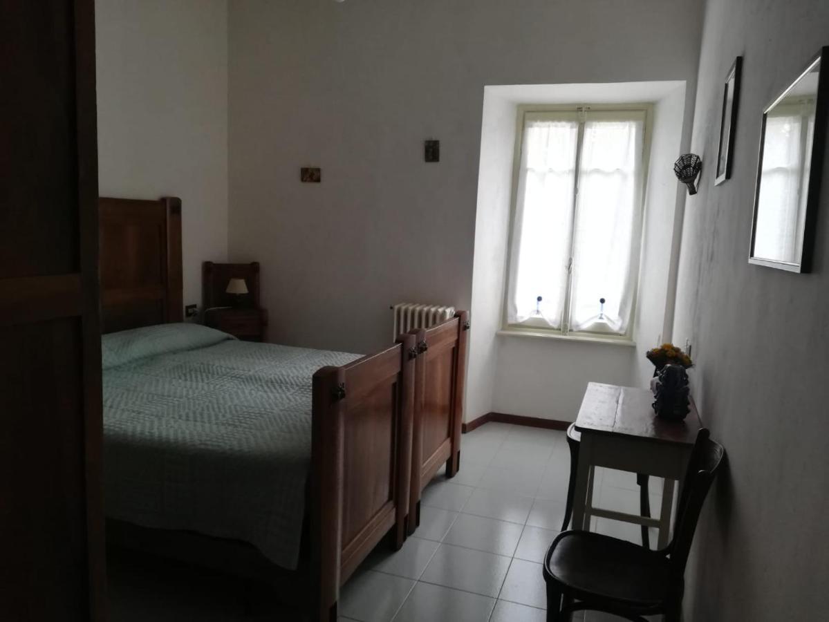 Готель Residenza Santa Valeria Caglio Екстер'єр фото