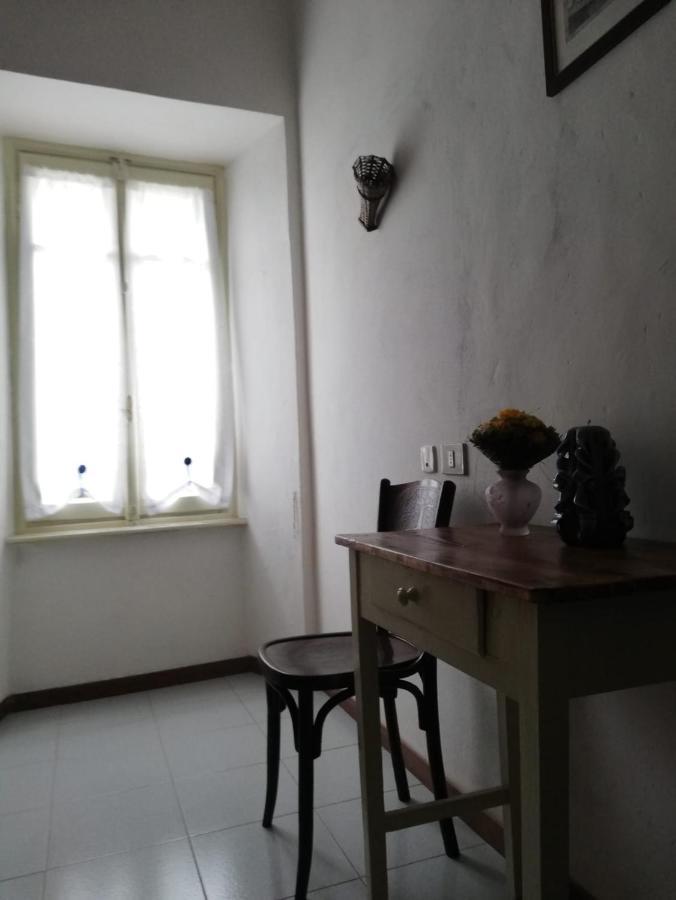 Готель Residenza Santa Valeria Caglio Екстер'єр фото
