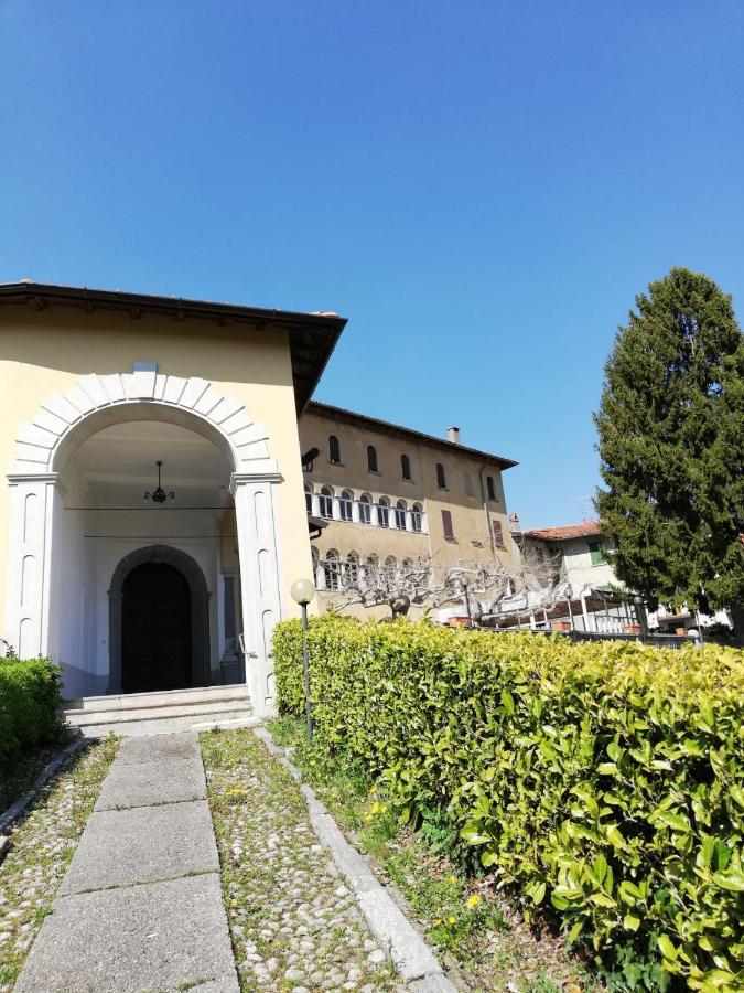 Готель Residenza Santa Valeria Caglio Екстер'єр фото