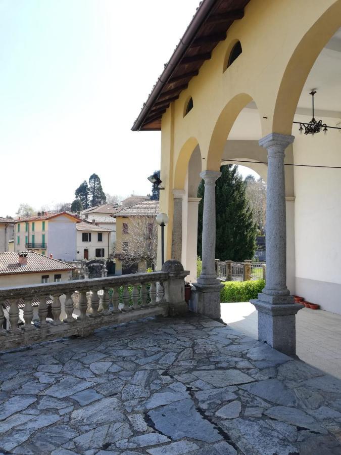 Готель Residenza Santa Valeria Caglio Екстер'єр фото