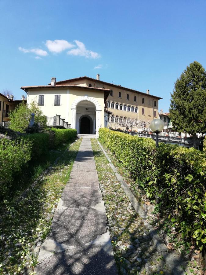 Готель Residenza Santa Valeria Caglio Екстер'єр фото