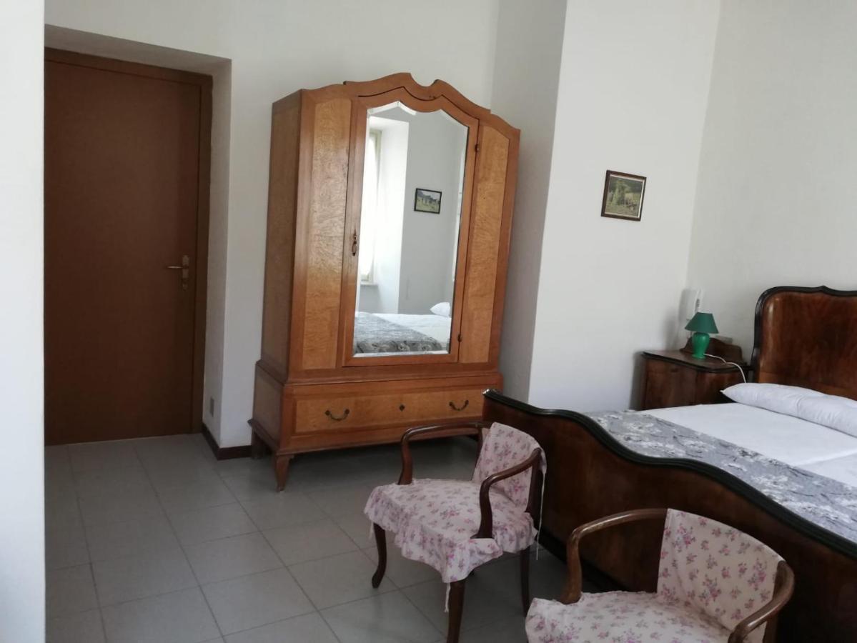 Готель Residenza Santa Valeria Caglio Екстер'єр фото