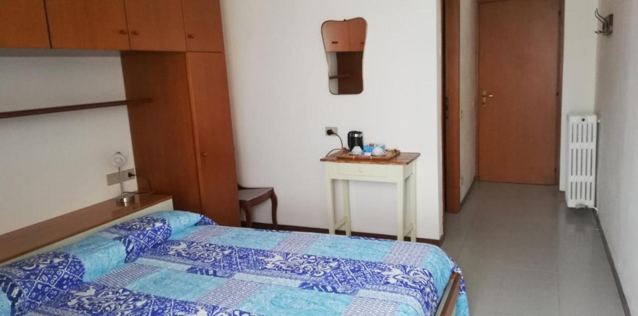 Готель Residenza Santa Valeria Caglio Екстер'єр фото