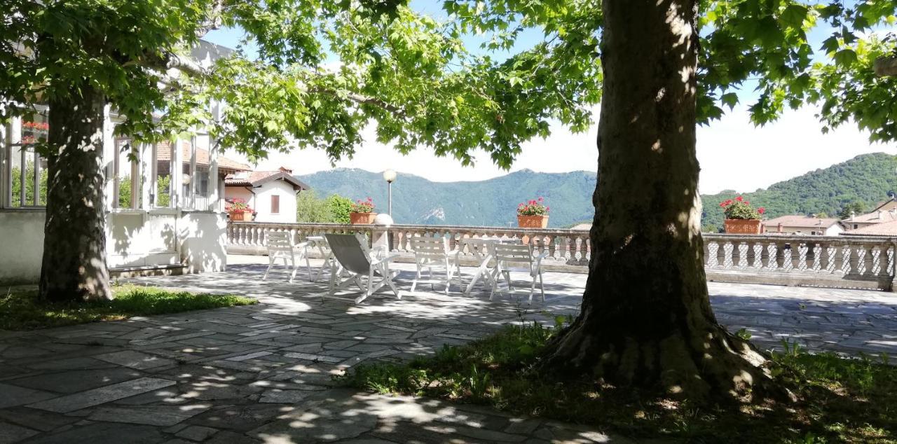 Готель Residenza Santa Valeria Caglio Екстер'єр фото